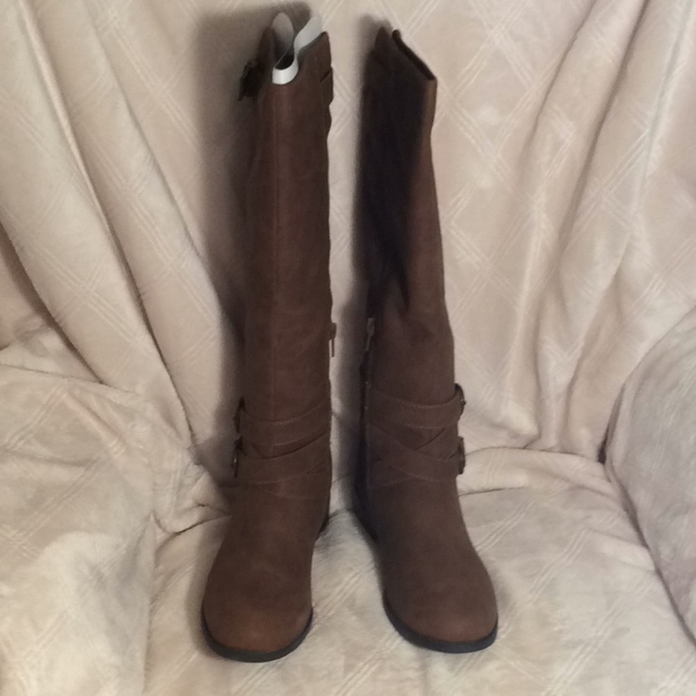Madden Girl Karmin Brown Size 7 Wide - Picture 2 of 10